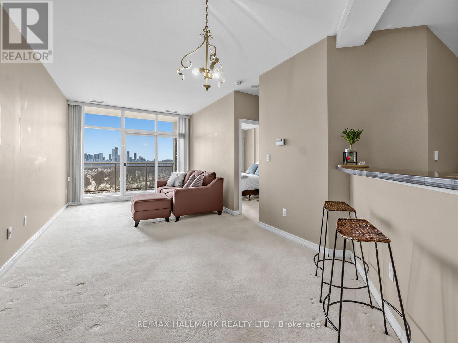 724 - 1 Leaside Park Drive, Toronto, Ontario  M4H 1R1 - Photo 11 - C12896052