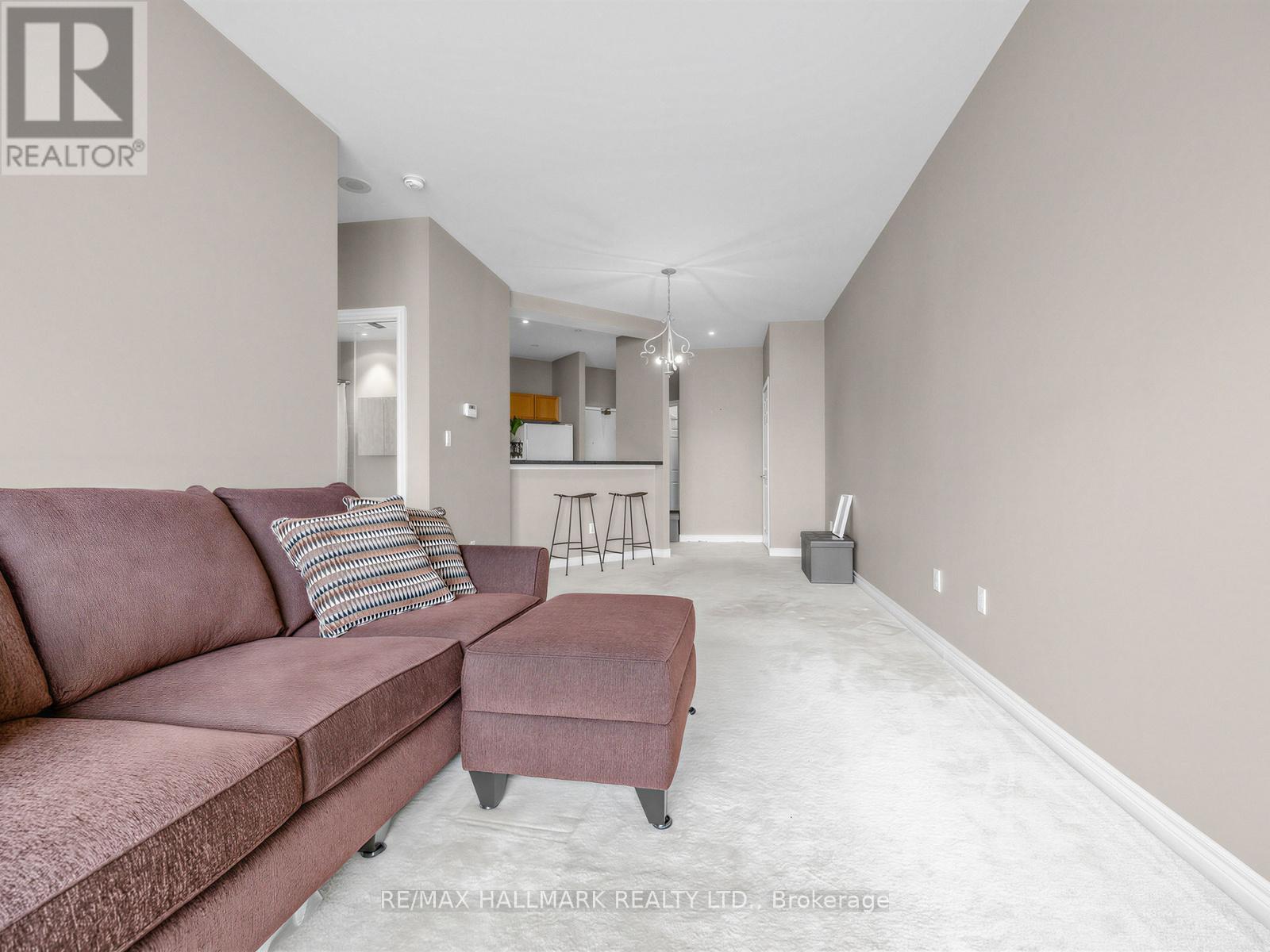 724 - 1 Leaside Park Drive, Toronto, Ontario  M4H 1R1 - Photo 13 - C12896052