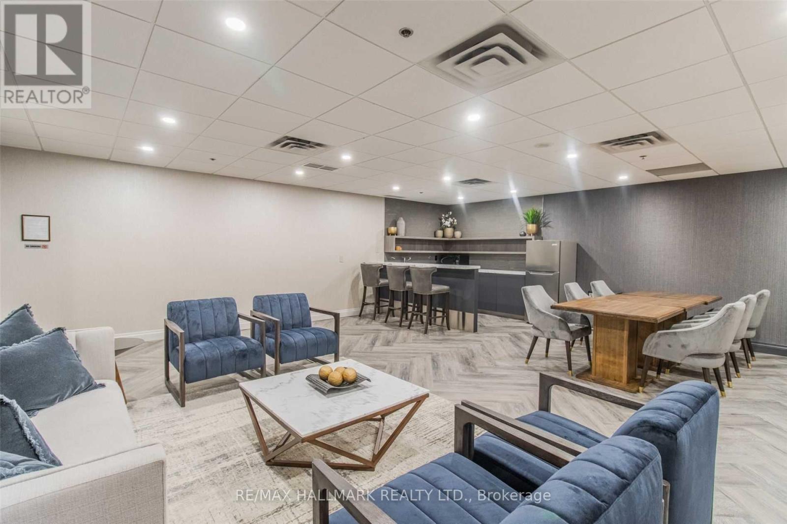 724 - 1 Leaside Park Drive, Toronto, Ontario  M4H 1R1 - Photo 23 - C12896052