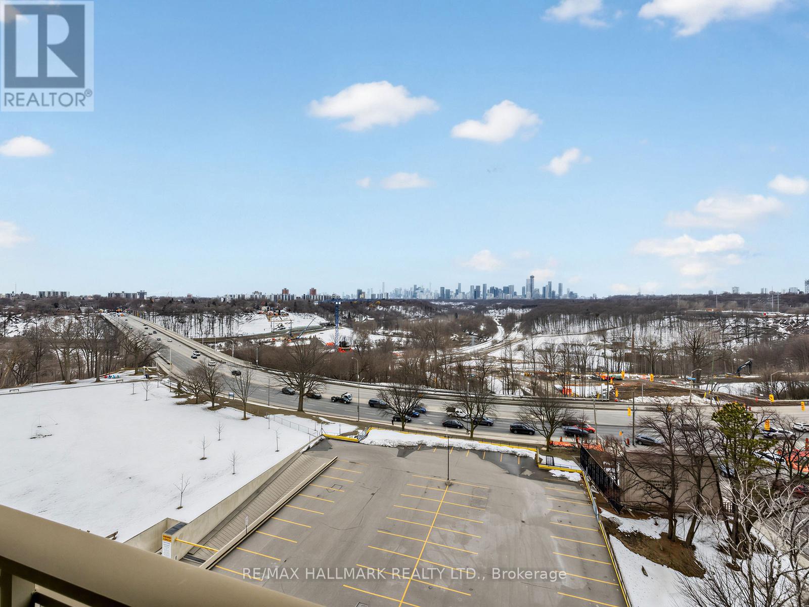 724 - 1 Leaside Park Drive, Toronto, Ontario  M4H 1R1 - Photo 26 - C12896052