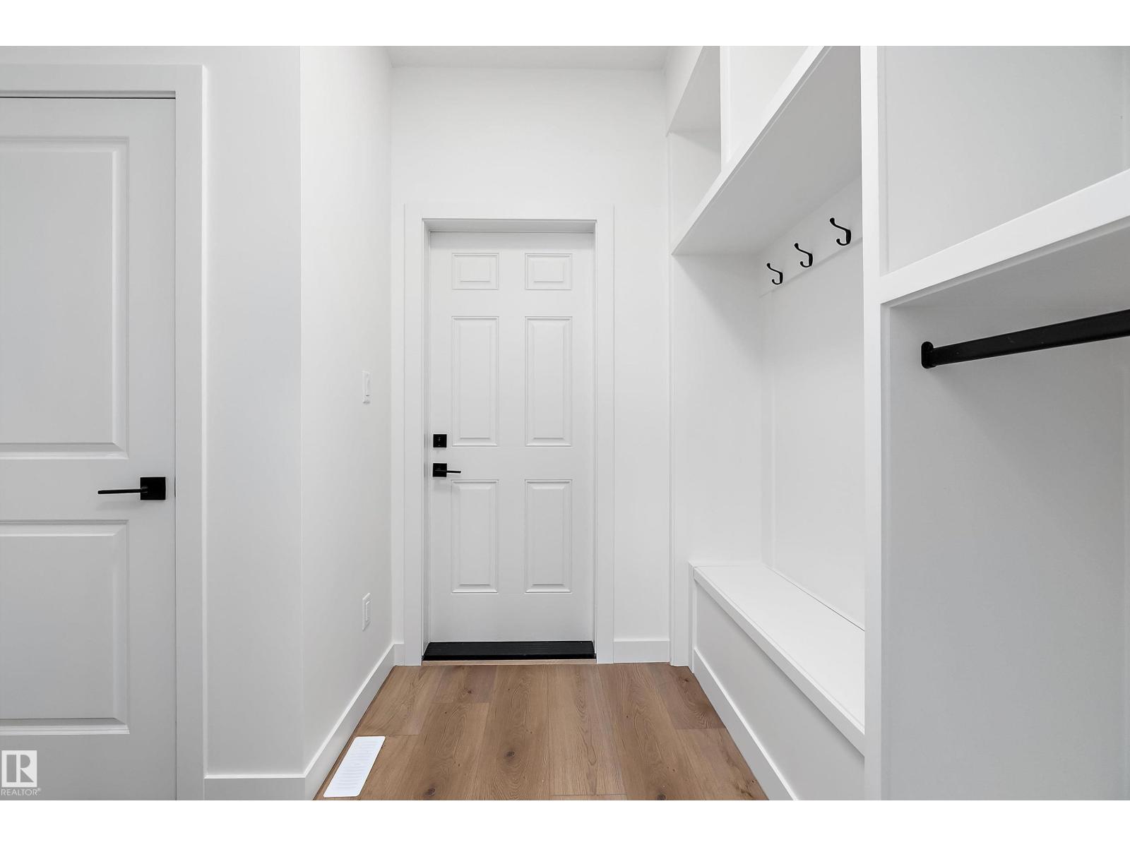 1134 Goldfinch Cr Nw Nw, Edmonton, Alberta  T5S 0R1 - Photo 3 - E4476746