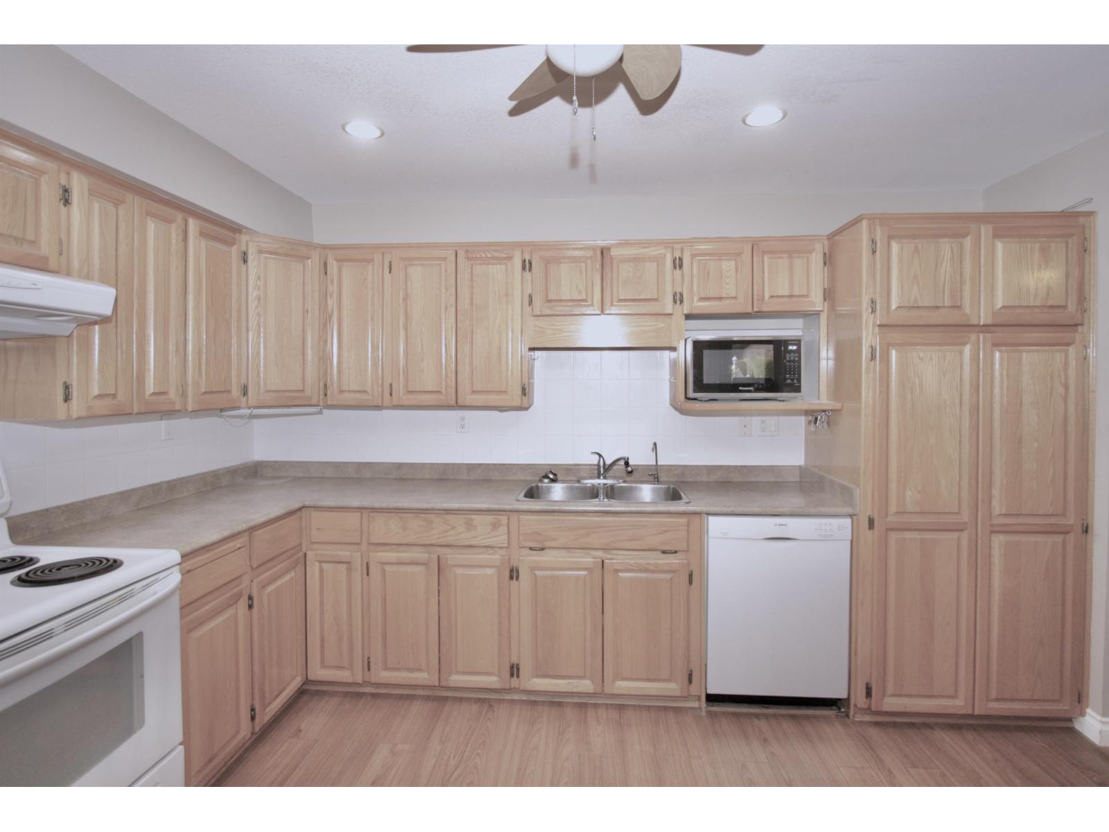 106 2451 Gladwin Road, Abbotsford, British Columbia  V2T 3N8 - Photo 9 - R3105701