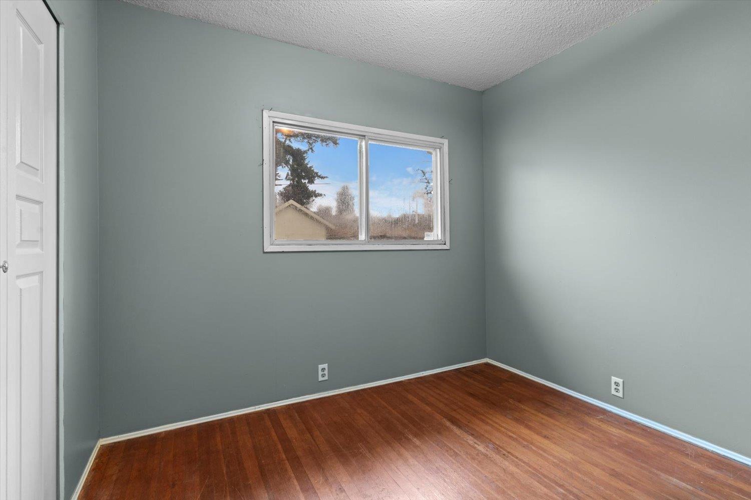 46195 Gore Avenue, Chilliwack Proper East, Chilliwack, British Columbia  V2P 1Z9 - Photo 12 - R3105096