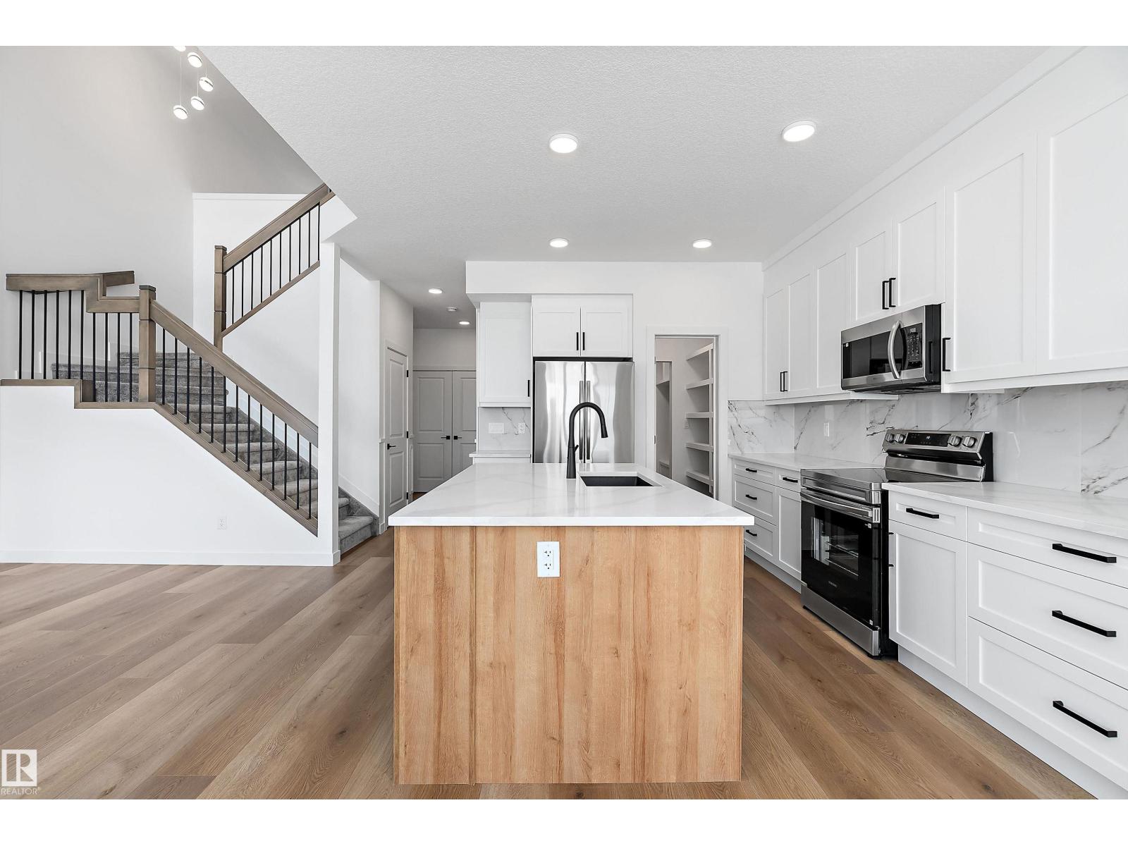 1134 Goldfinch Cr Nw Nw, Edmonton, Alberta  T5S 0R1 - Photo 14 - E4476746