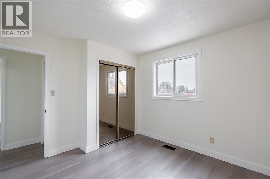 305 Oaklea Court, Sarnia, Ontario  N7S 5Y9 - Photo 18 - 26006760