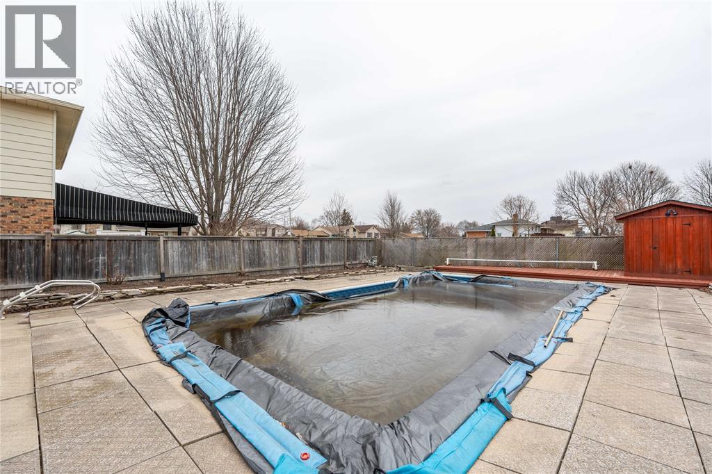 305 Oaklea Court, Sarnia, Ontario  N7S 5Y9 - Photo 36 - 26006760