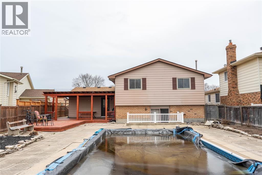 305 Oaklea Court, Sarnia, Ontario  N7S 5Y9 - Photo 39 - 26006760