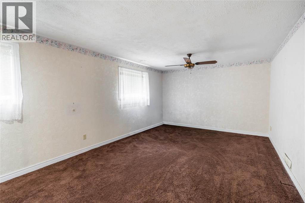 305 Oaklea Court, Sarnia, Ontario  N7S 5Y9 - Photo 28 - 26006760