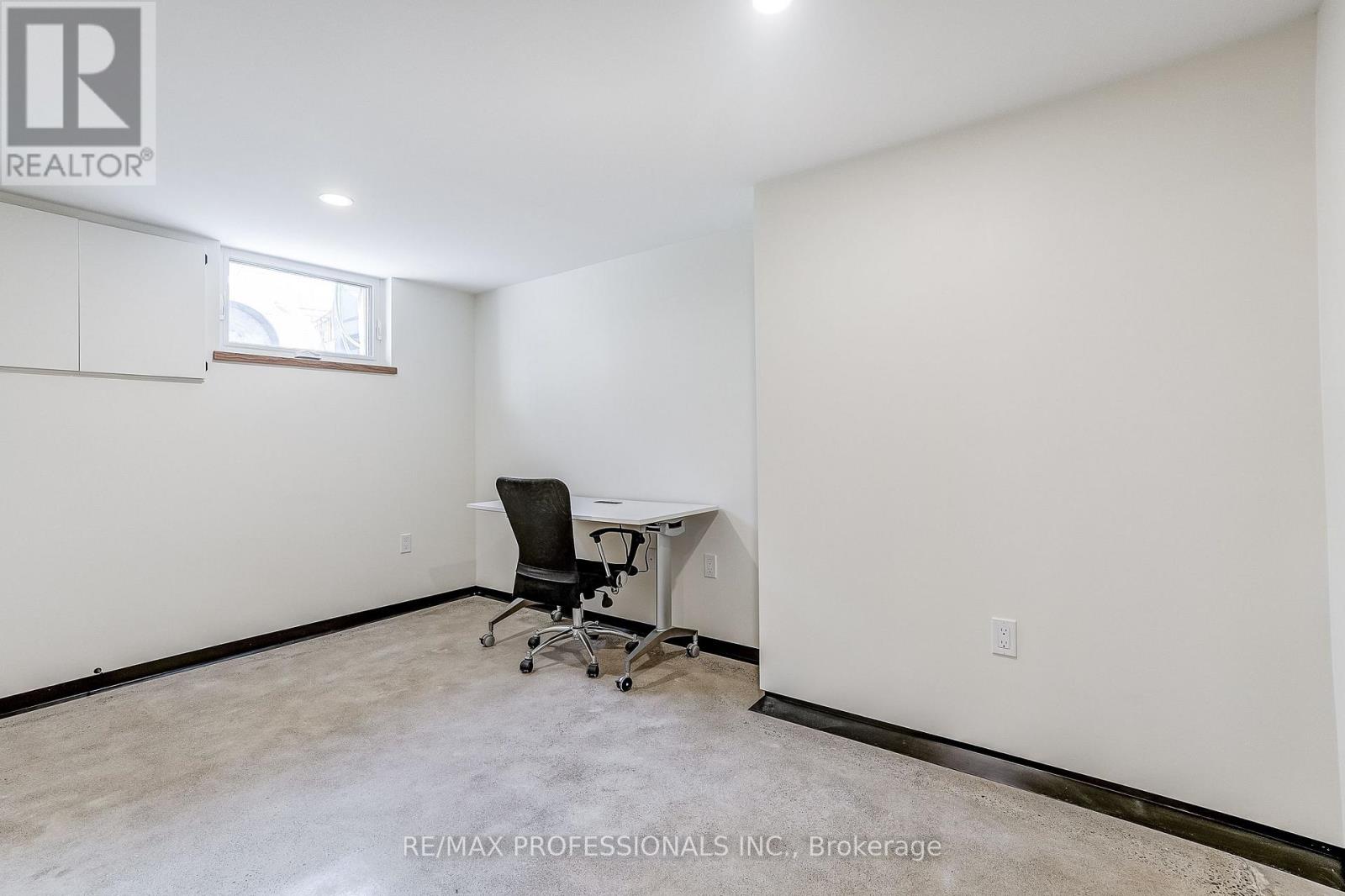 Bsmt - 9 Cashman Crescent, Toronto, Ontario  M6N 4M6 - Photo 8 - W12944654