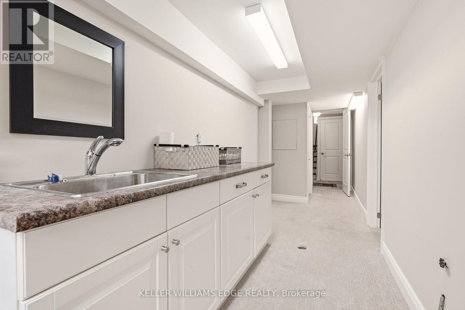 1528 Westminster Place, Burlington, Ontario  L7P 2B5 - Photo 21 - W12944660