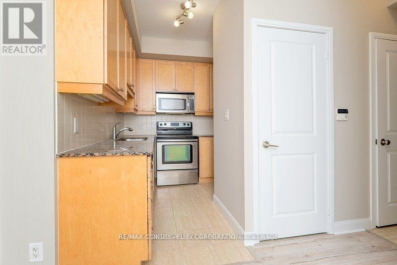 1802 - 50 Absolute Avenue, Mississauga, Ontario  L4Z 0A9 - Photo 6 - W12944702