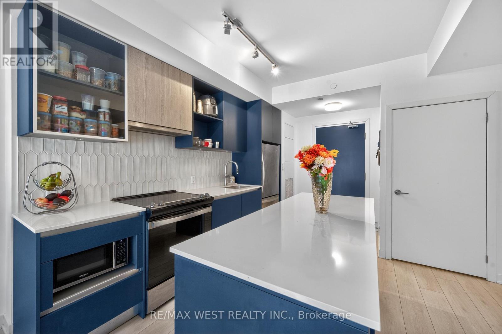 421 - 405 Dundas Street, Oakville, Ontario  L6M 5P9 - Photo 14 - W12944706