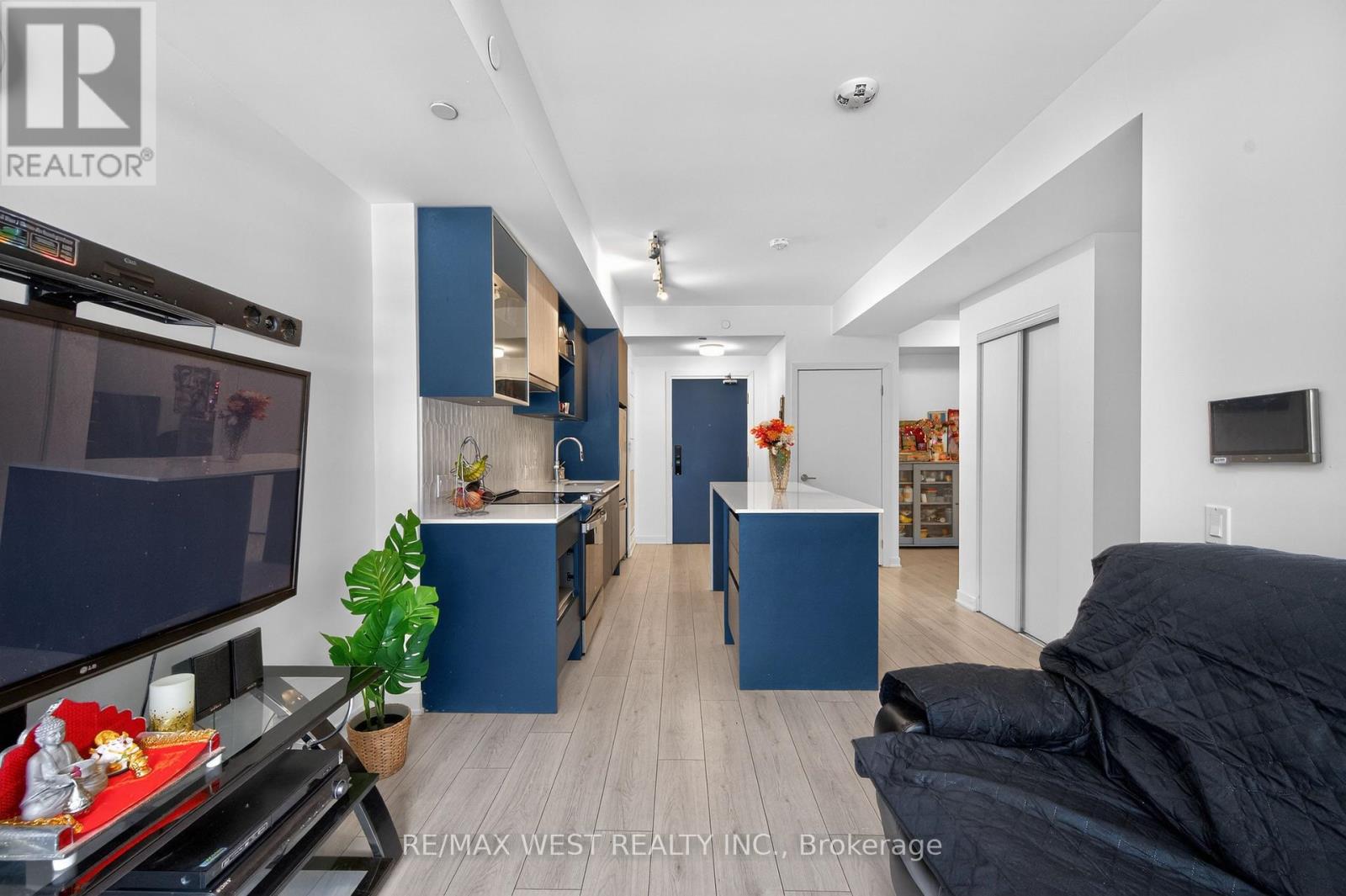 421 - 405 Dundas Street, Oakville, Ontario  L6M 5P9 - Photo 15 - W12944706