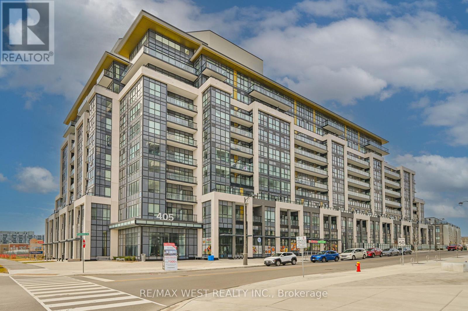 421 - 405 Dundas Street, Oakville, Ontario  L6M 5P9 - Photo 2 - W12944706