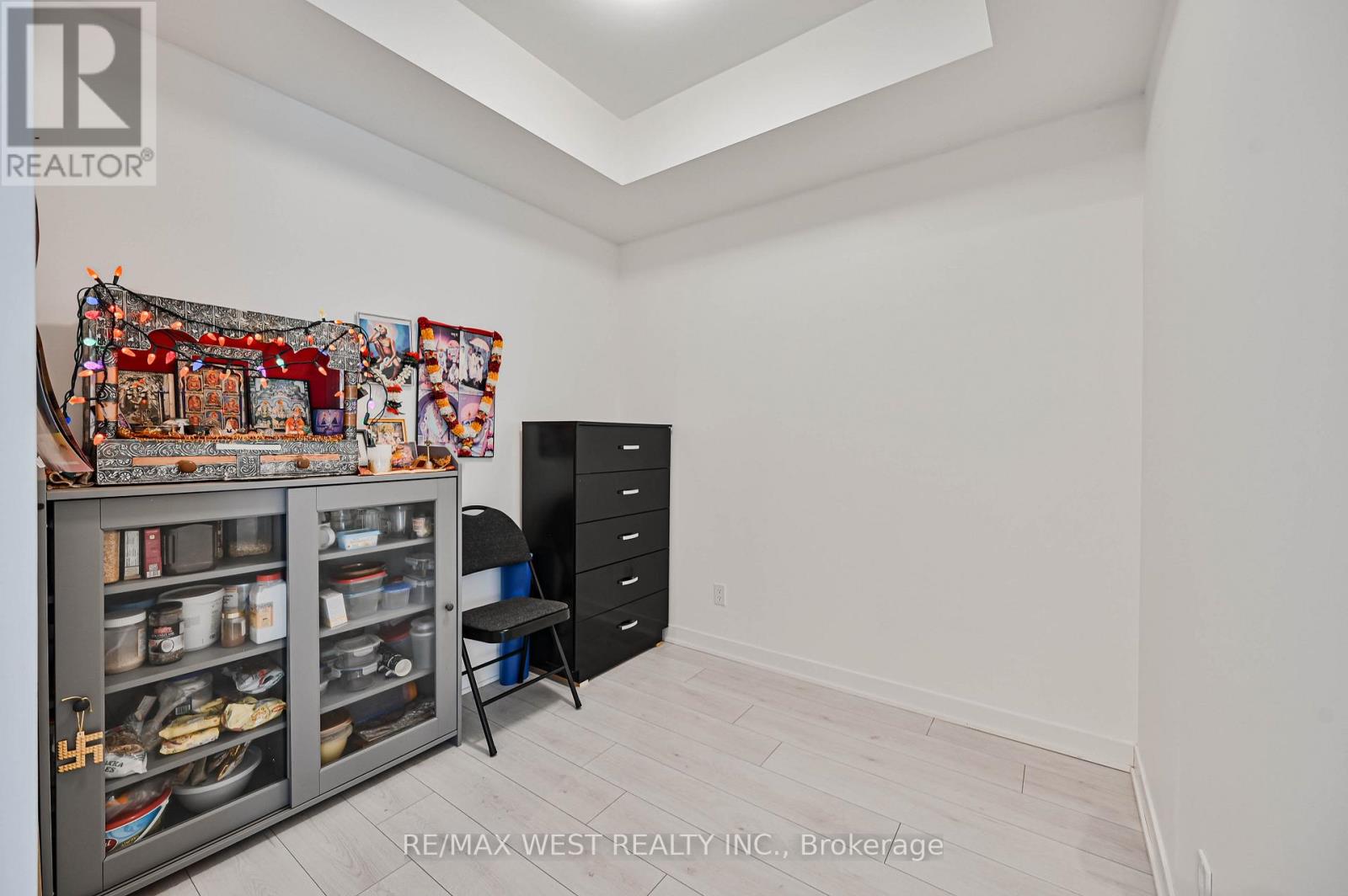 421 - 405 Dundas Street, Oakville, Ontario  L6M 5P9 - Photo 22 - W12944706