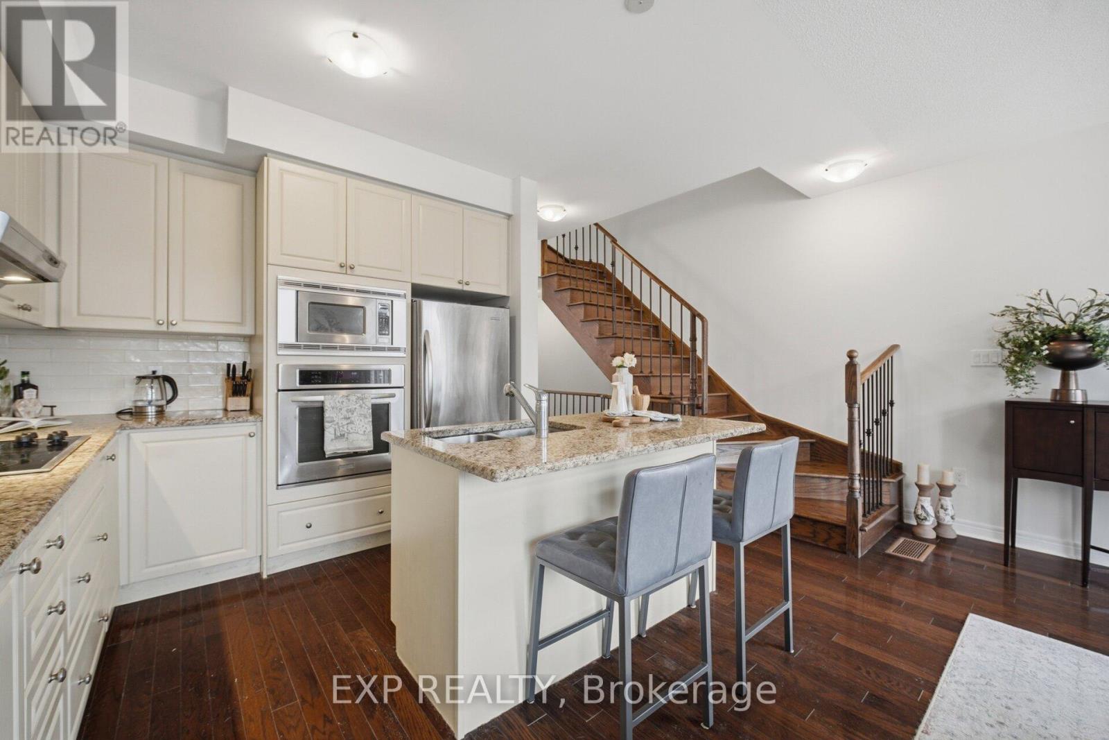 2 - 3235 Thomas Street, Mississauga, Ontario  L5M 0M2 - Photo 27 - W12944726