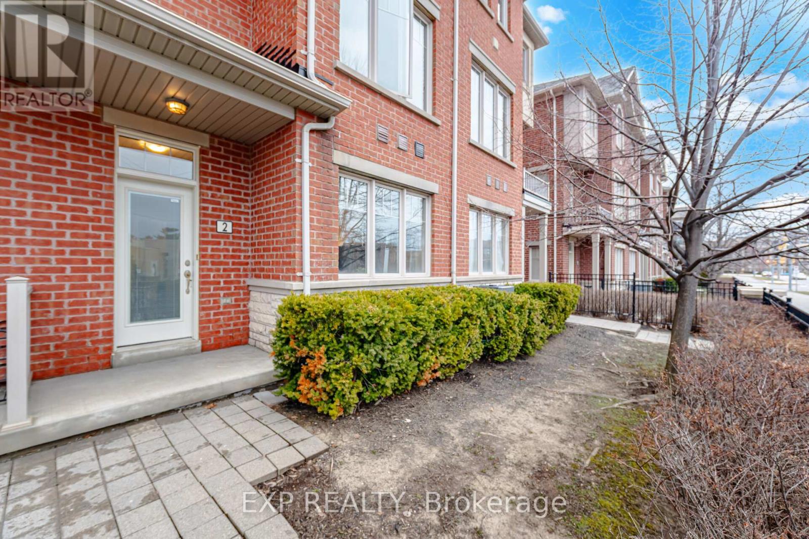 2 - 3235 Thomas Street, Mississauga, Ontario  L5M 0M2 - Photo 5 - W12944726