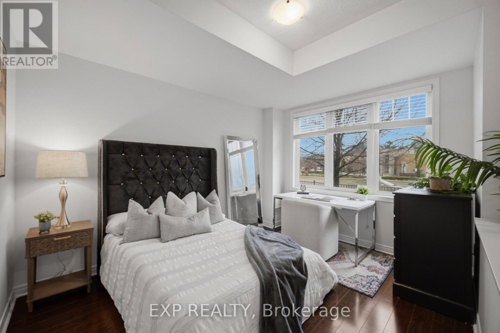 2 - 3235 Thomas Street, Mississauga, Ontario  L5M 0M2 - Photo 9 - W12944726