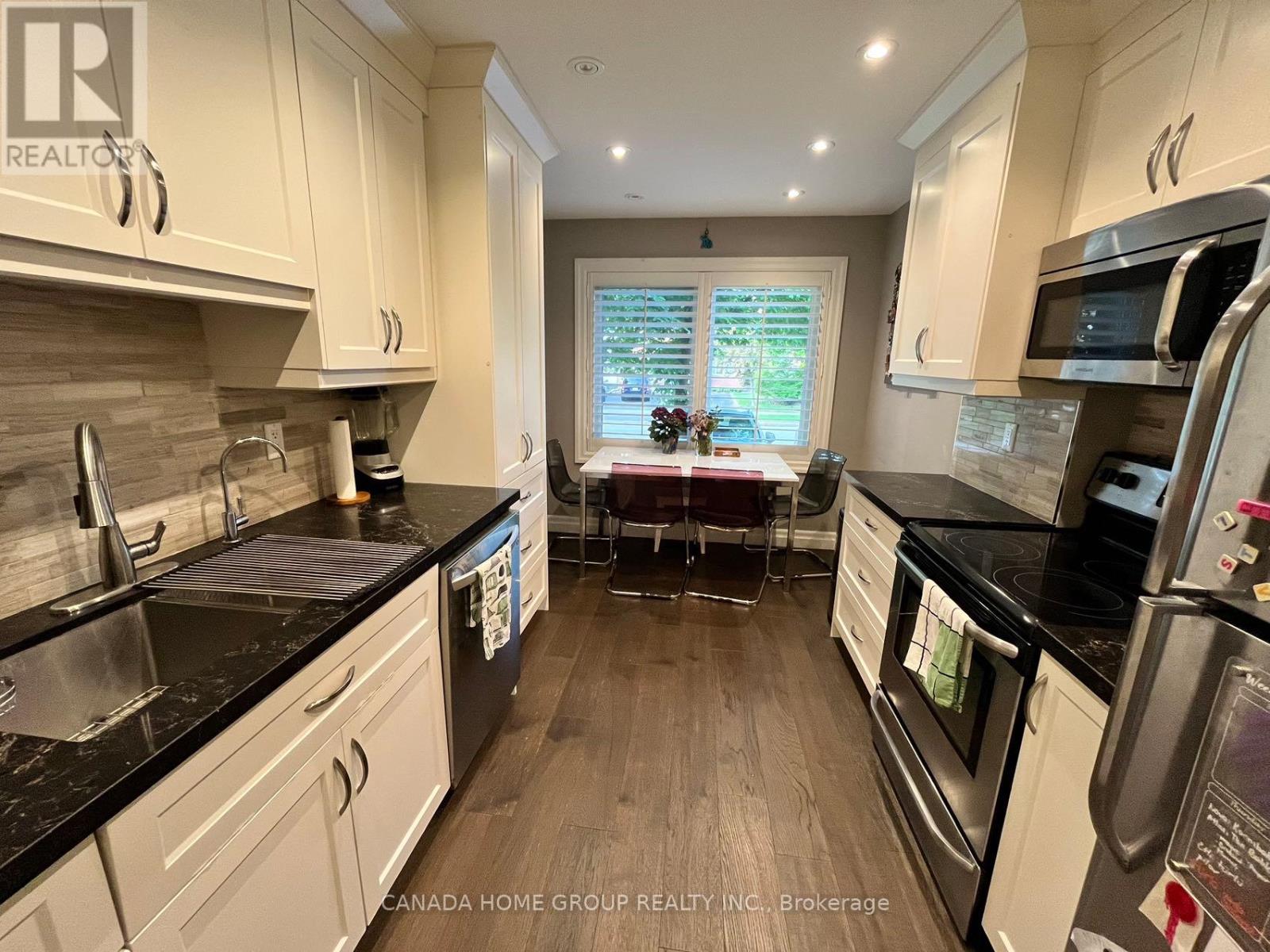 1101 Beechnut Road, Oakville, Ontario  L6J 7P1 - Photo 8 - W12944758