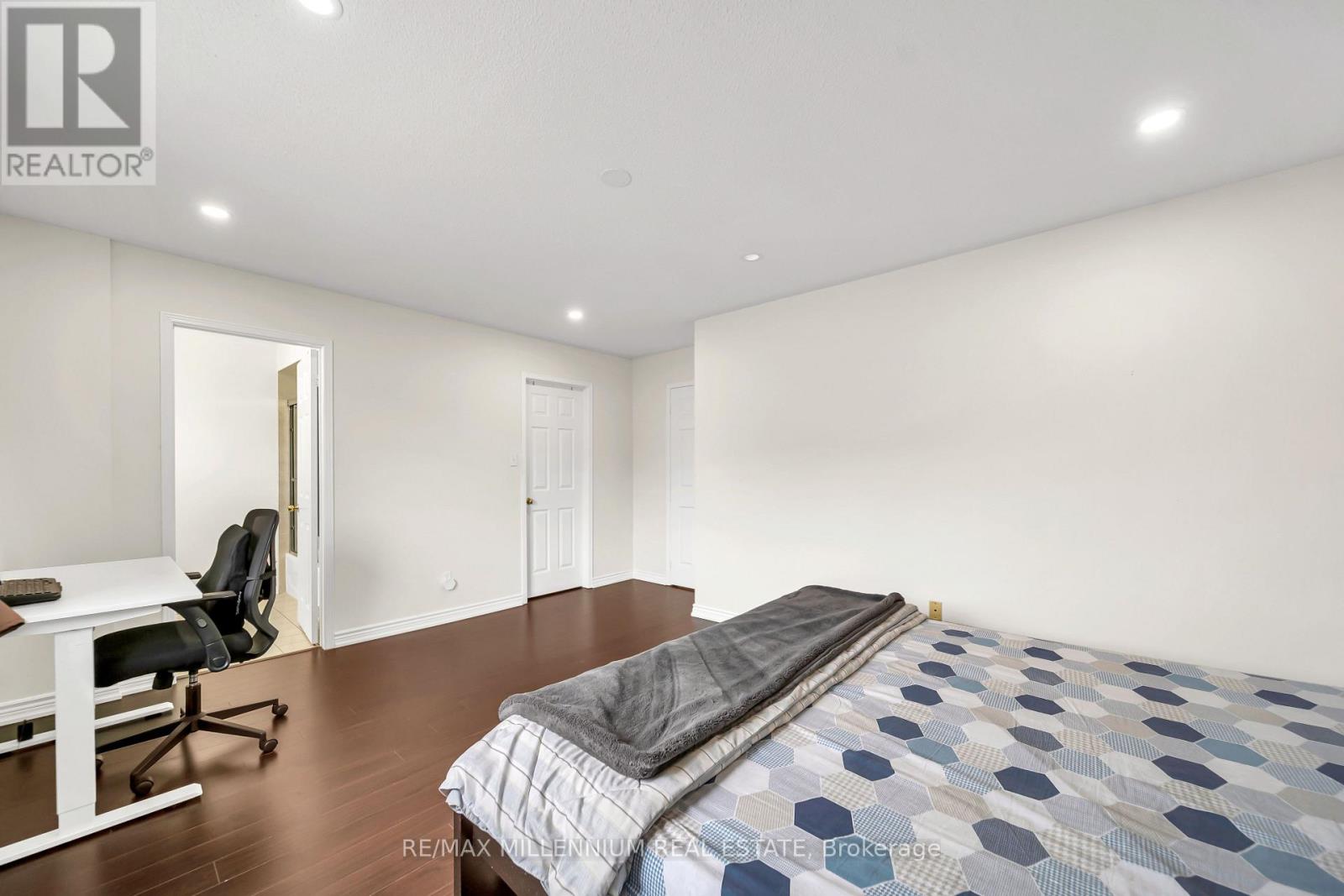 3044 Mcdowell Drive, Mississauga, Ontario  L5M 6J4 - Photo 26 - W12944776