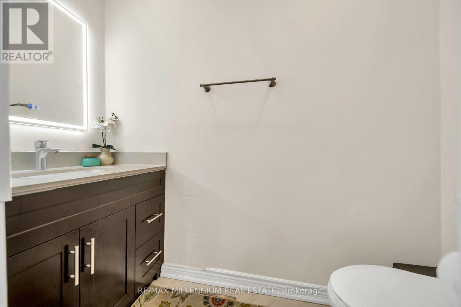 3044 Mcdowell Drive, Mississauga, Ontario  L5M 6J4 - Photo 32 - W12944776