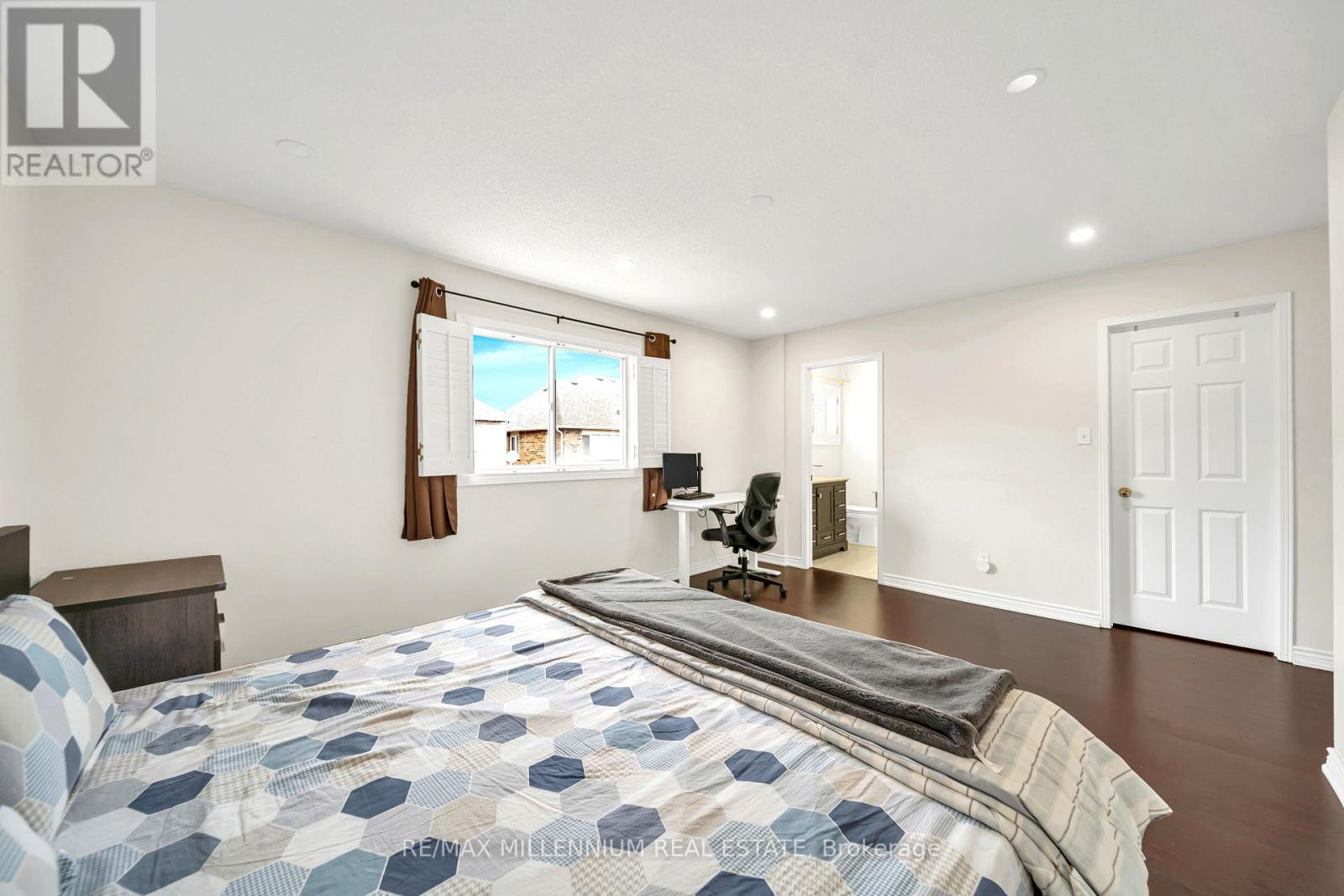 3044 Mcdowell Drive, Mississauga, Ontario  L5M 6J4 - Photo 33 - W12944776