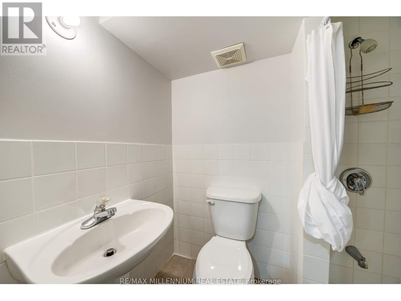 3044 Mcdowell Drive, Mississauga, Ontario  L5M 6J4 - Photo 38 - W12944776
