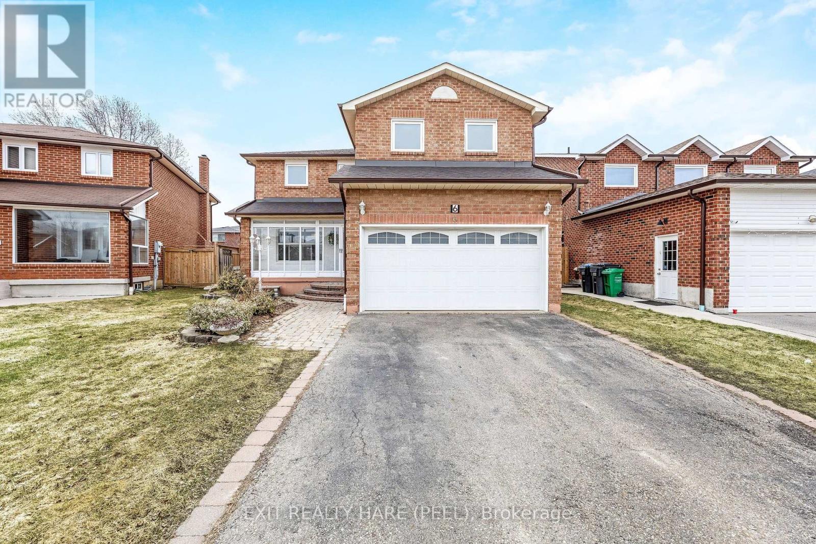 6 Ruth Avenue, Brampton, Ontario  L6Z 3X4 - Photo 2 - W12944780