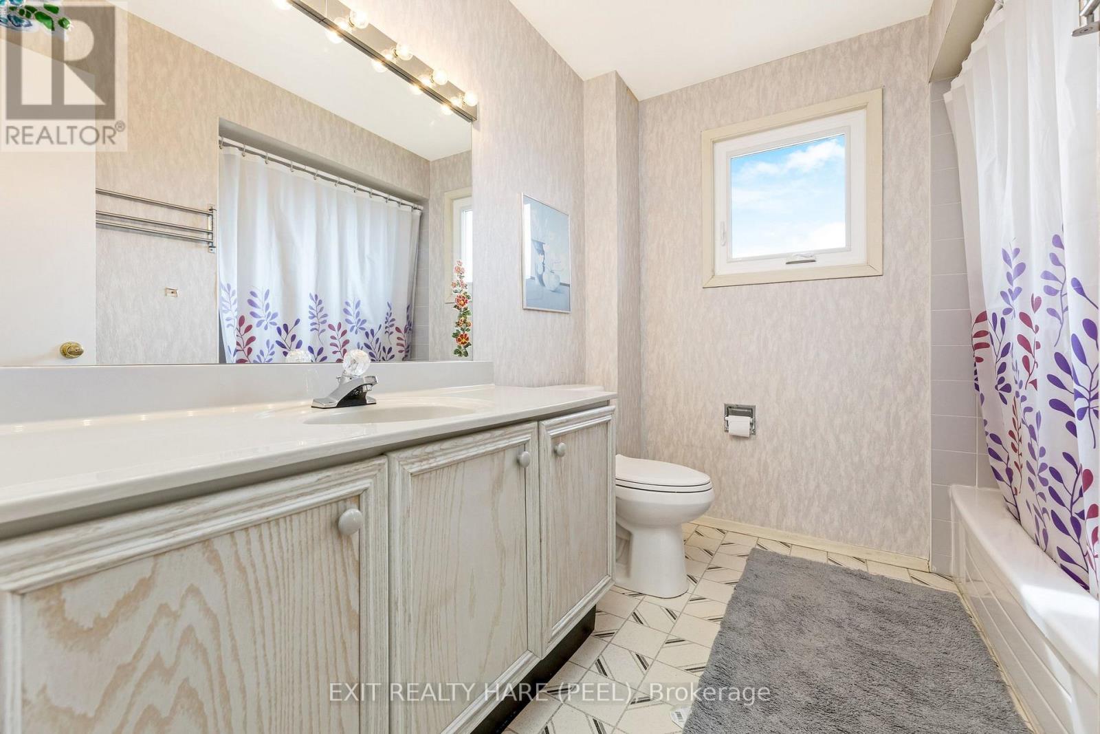 6 Ruth Avenue, Brampton, Ontario  L6Z 3X4 - Photo 36 - W12944780