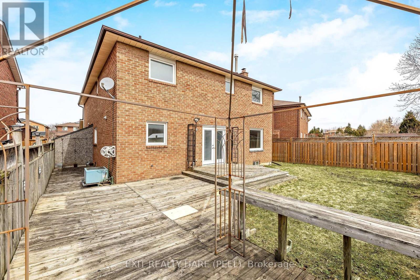 6 Ruth Avenue, Brampton, Ontario  L6Z 3X4 - Photo 46 - W12944780