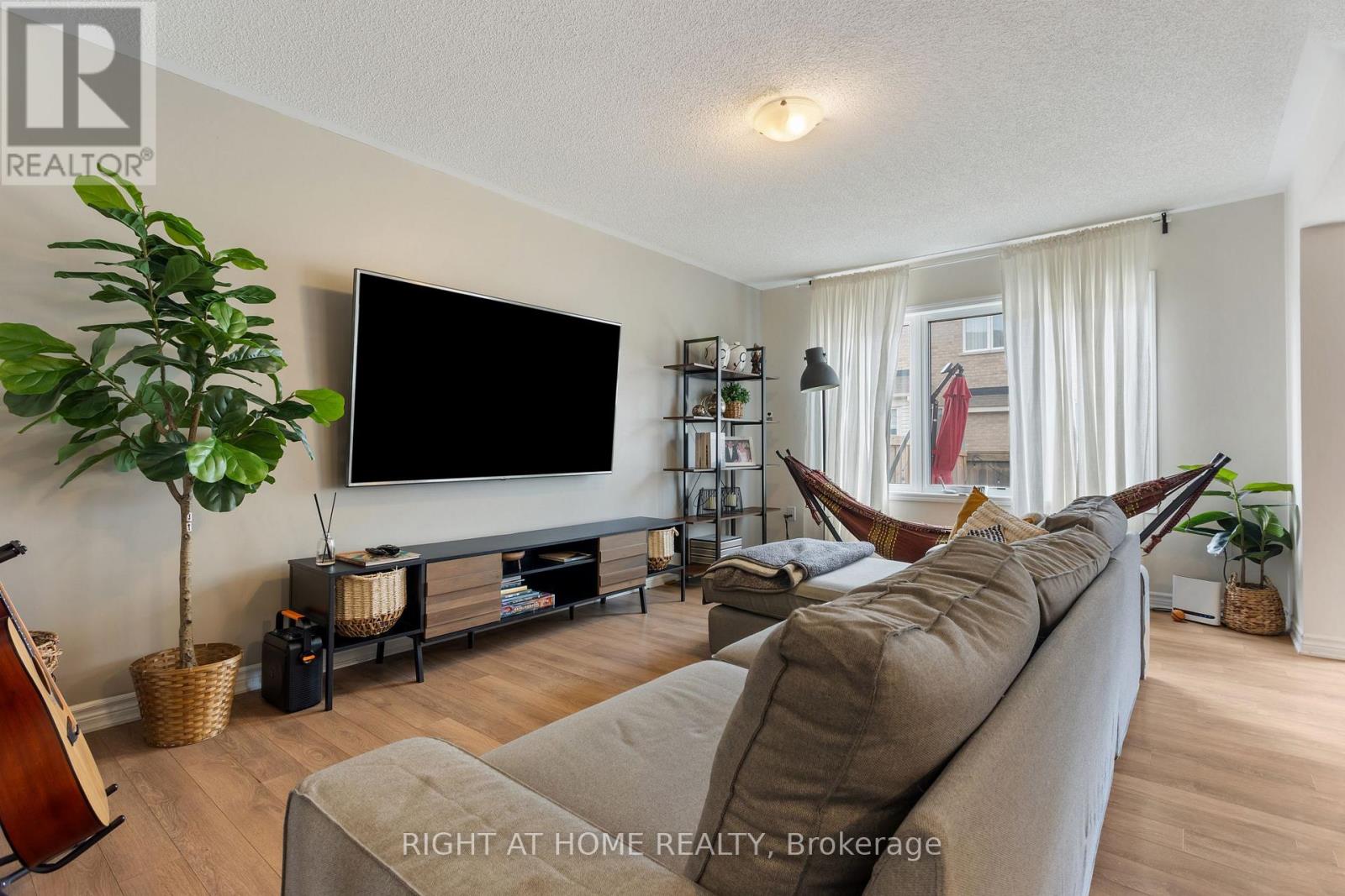 1550 Gainer Crescent, Milton, Ontario  L9T 8Y3 - Photo 9 - W12944788