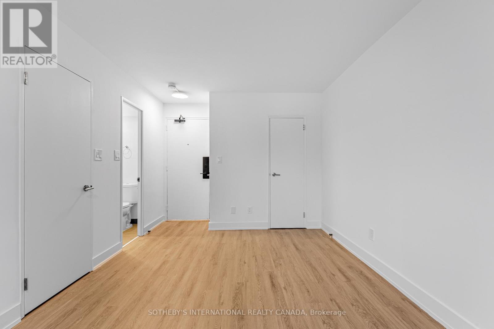 S0307 - 115 Tyndall Avenue, Toronto, Ontario  M6K 2G3 - Photo 4 - W12944798
