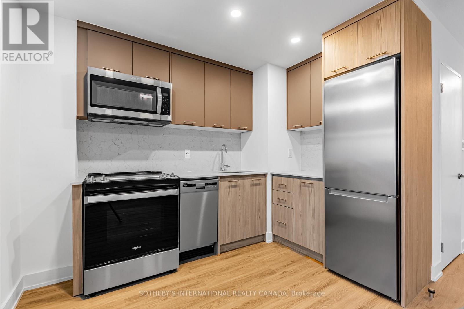 S0307 - 115 Tyndall Avenue, Toronto, Ontario  M6K 2G3 - Photo 6 - W12944798