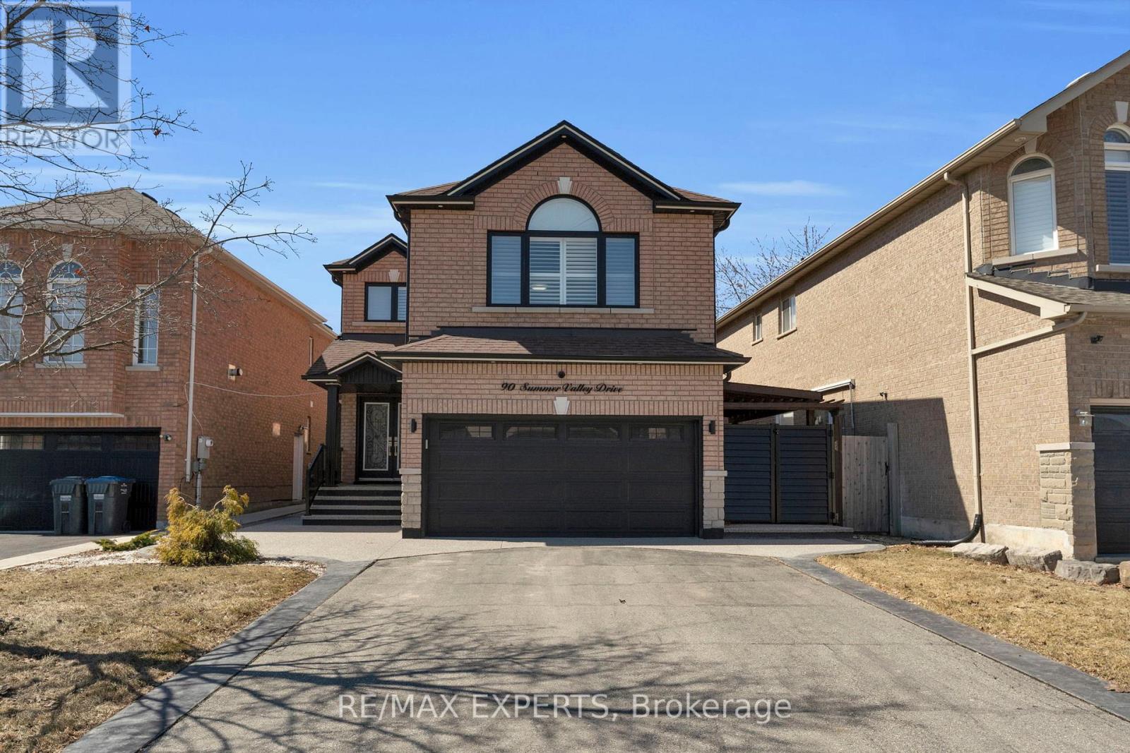 90 Summer Valley Drive, Brampton, Ontario  L6Z 4T8 - Photo 2 - W12944812