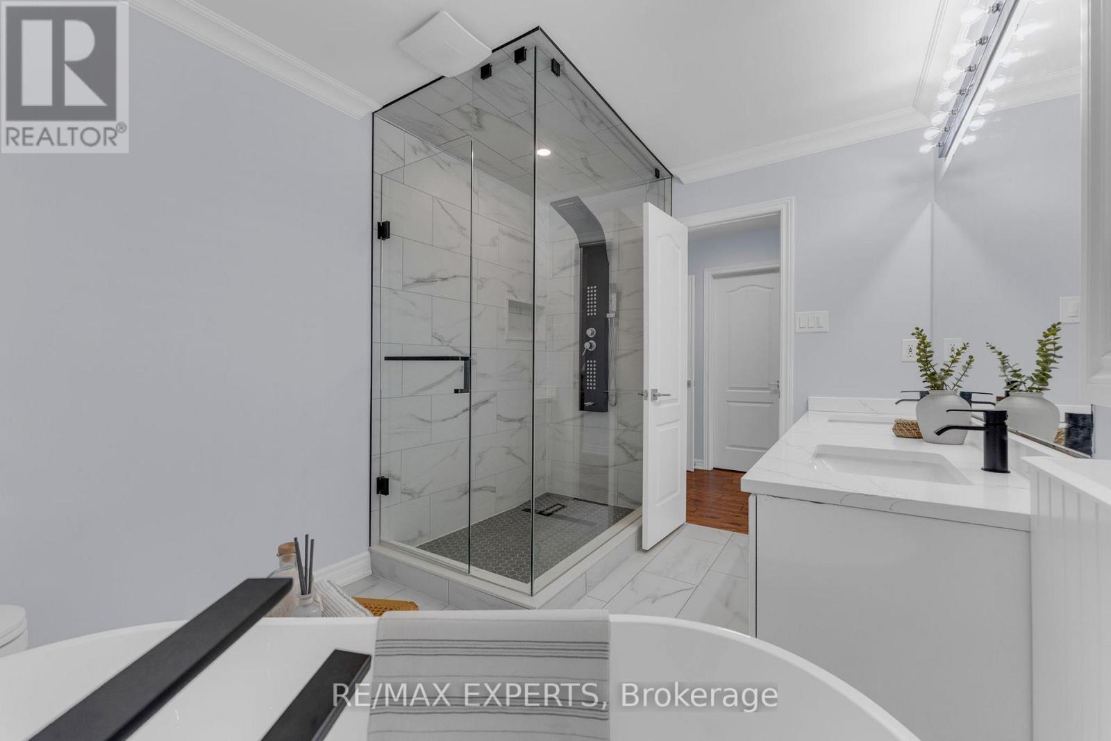 90 Summer Valley Drive, Brampton, Ontario  L6Z 4T8 - Photo 27 - W12944812