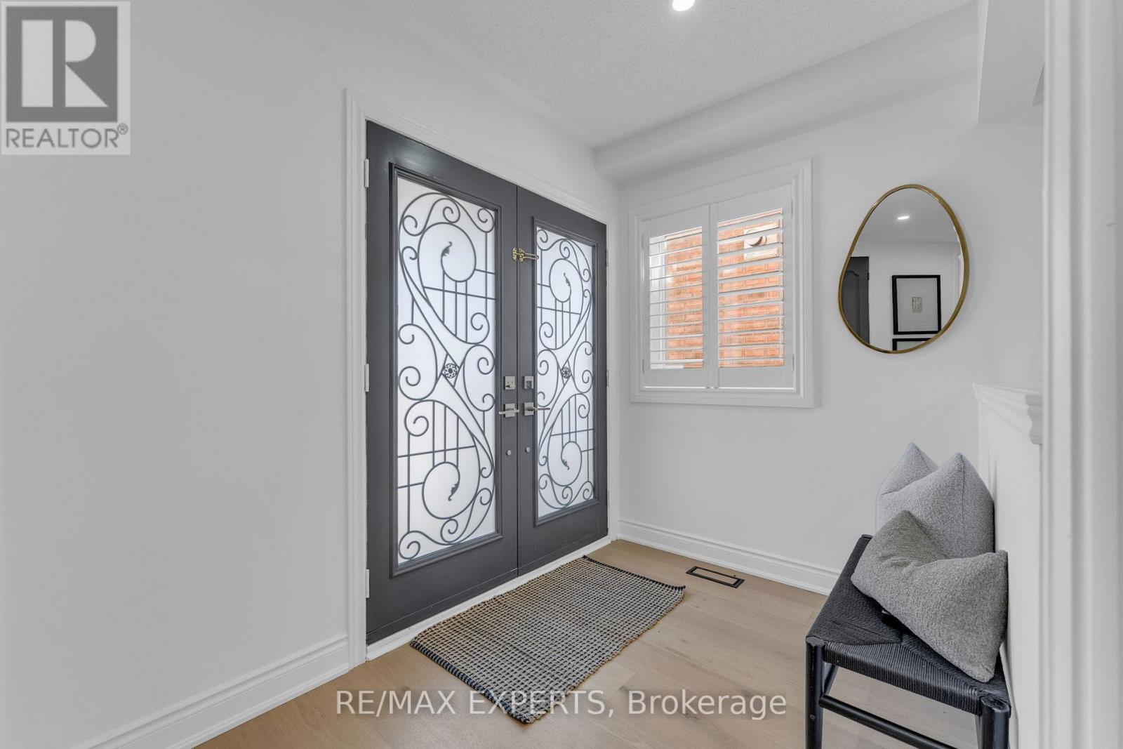 90 Summer Valley Drive, Brampton, Ontario  L6Z 4T8 - Photo 4 - W12944812