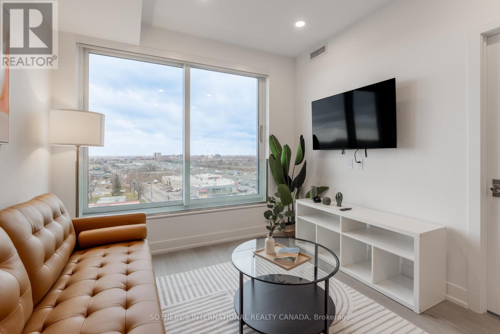 504 - 29 York Garden Way, Toronto, Ontario  M6A 2V1 - Photo 6 - W12944822