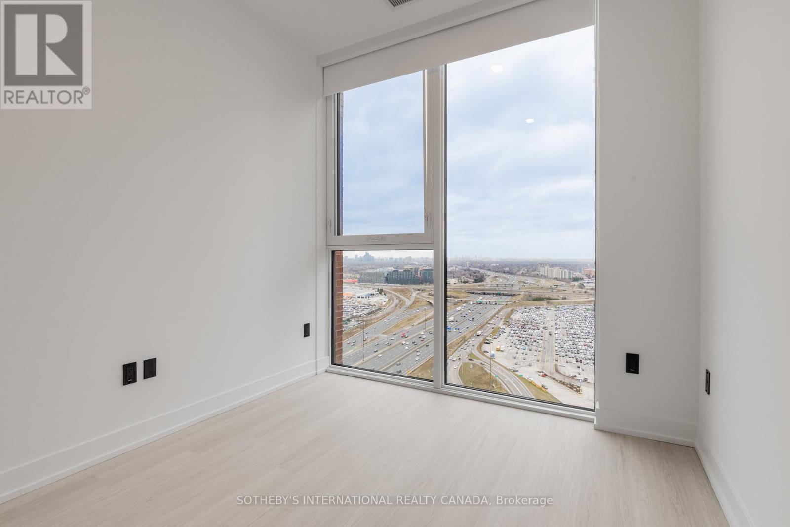 1903 - 29 York Garden Way, Toronto, Ontario  M6A 2V1 - Photo 10 - W12944832