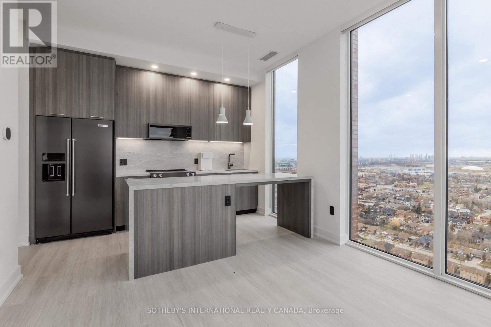 1903 - 29 York Garden Way, Toronto, Ontario  M6A 2V1 - Photo 2 - W12944832