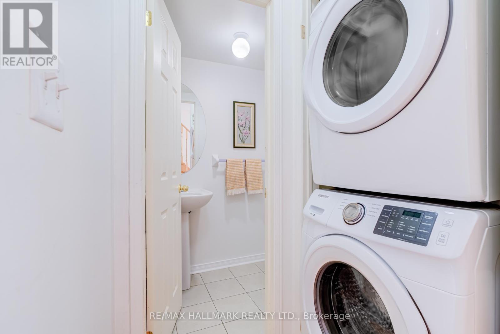 55 Ted Wray Circle, Toronto, Ontario  M3L 0G8 - Photo 16 - W12944862