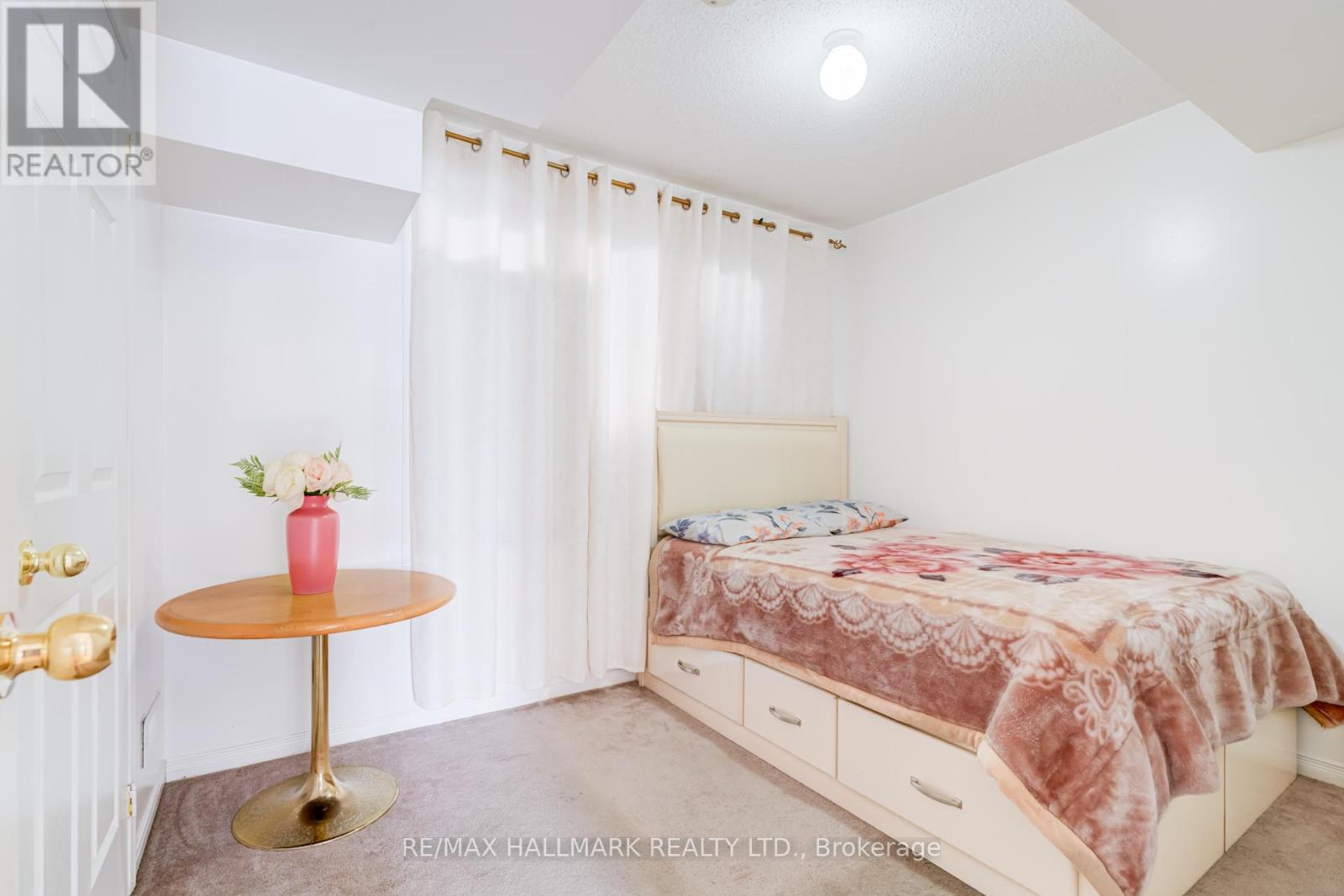 55 Ted Wray Circle, Toronto, Ontario  M3L 0G8 - Photo 4 - W12944862