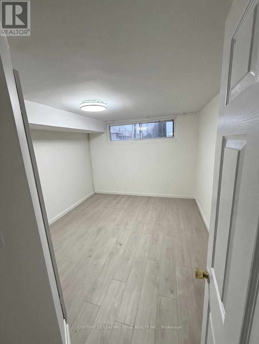 BSMT - 23 ARMITAGE DRIVE, Toronto, Ontario