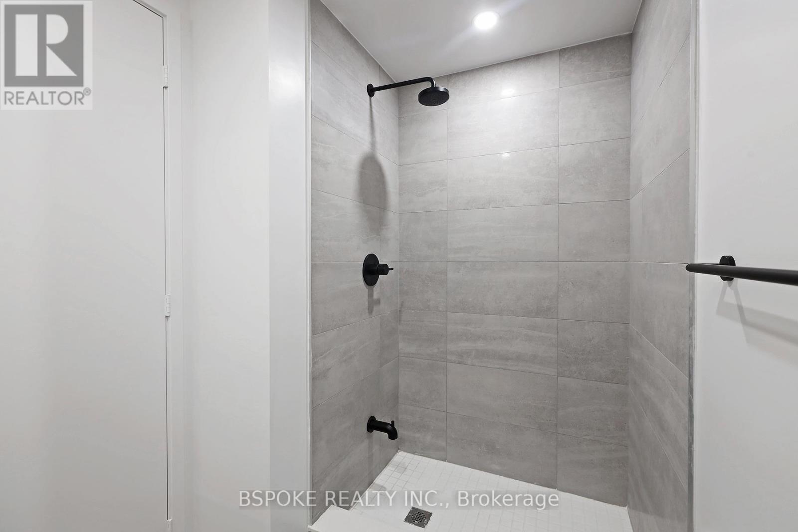 2811 - 108 Peter Street, Toronto (Waterfront Communities), Ontario  M5V 2G7 - Photo 10 - C12890608