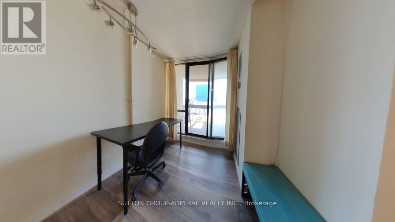 804 - 105 Mc Caul Street, Toronto, Ontario  M5T 2X4 - Photo 6 - C12840560