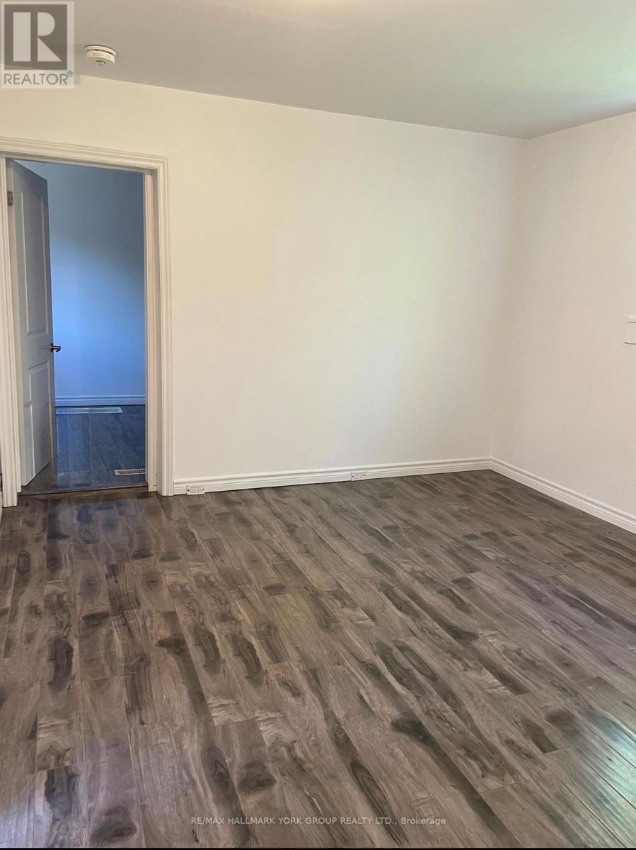 Main Rear - 165 Anne Street S, Barrie, Ontario  L4N 2E4 - Photo 3 - S12887108