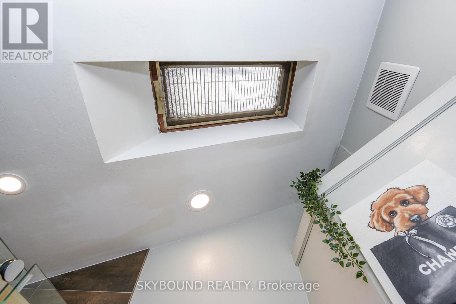 32 Victoria Avenue, Halton Hills, Ontario  L7J 1Y9 - Photo 32 - W12633380