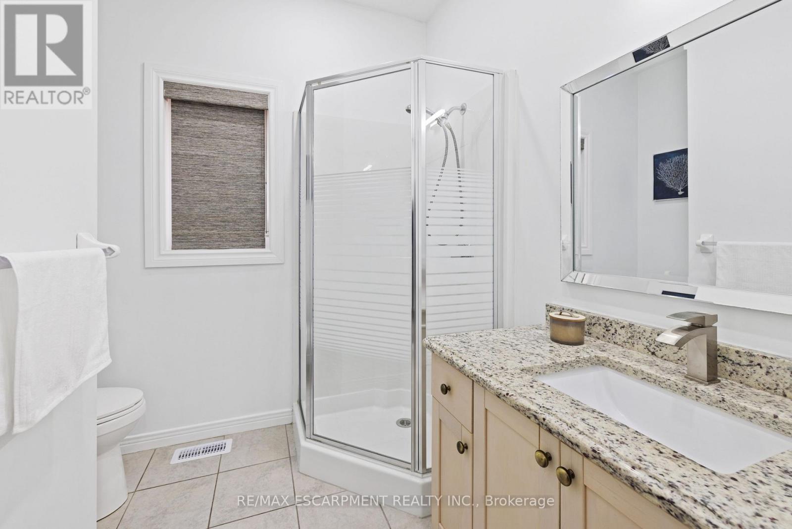 39 Mckibbon Avenue, Hamilton, Ontario  L0R 1P0 - Photo 13 - X12944672