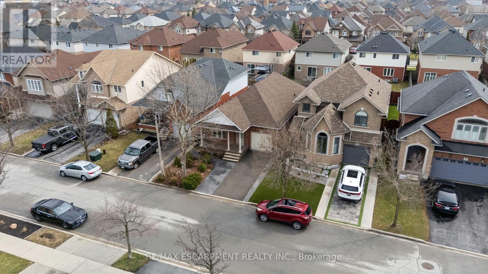 39 Mckibbon Avenue, Hamilton, Ontario  L0R 1P0 - Photo 3 - X12944672