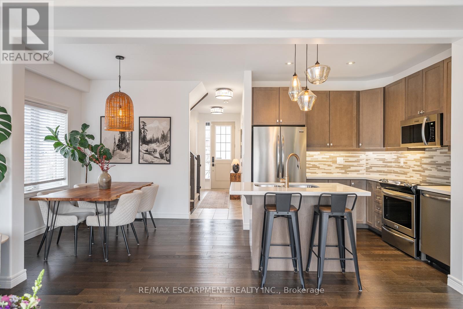 69 John Frederick Drive, Hamilton, Ontario  L9G 0G6 - Photo 12 - X12944752