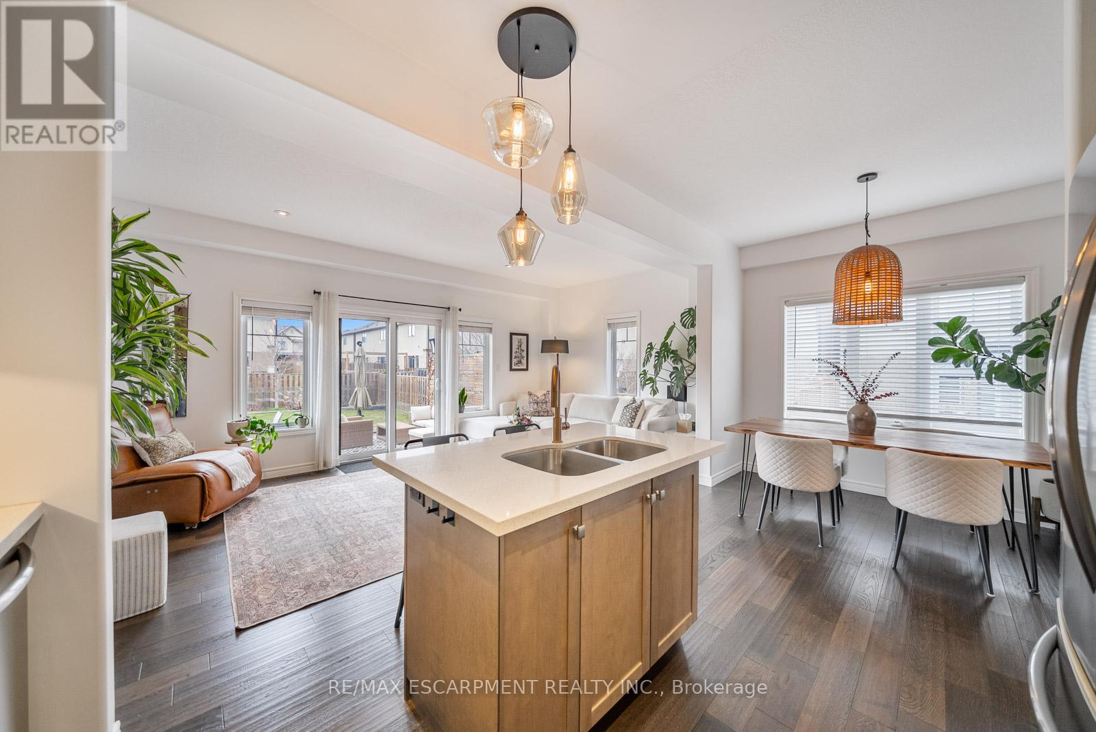 69 John Frederick Drive, Hamilton, Ontario  L9G 0G6 - Photo 13 - X12944752